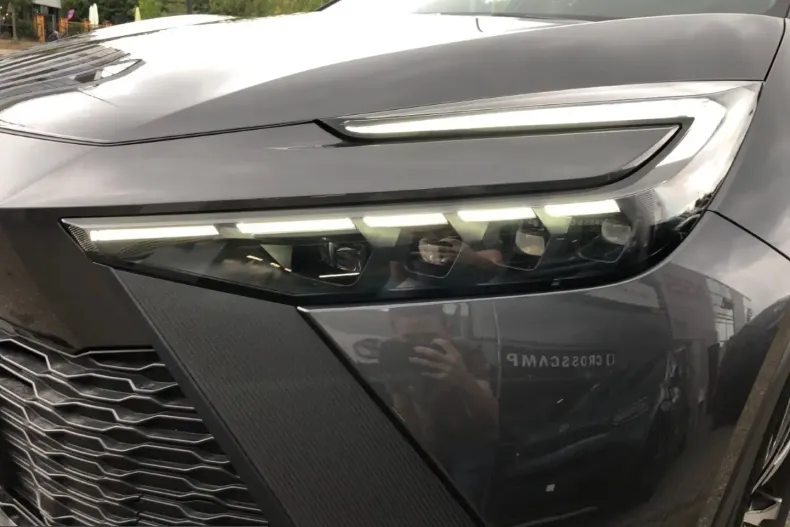 Toyota C-HR din 2025 cu 10.000 km - oferta TOY260602 - foto 7