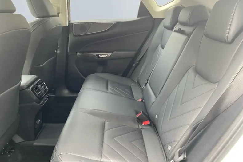 Lexus NX 450h din 2023 cu 34.163 km - oferta LEX260611 - foto 13