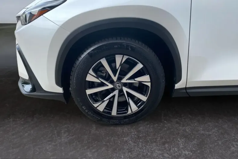 Lexus NX 450h din 2023 cu 34.163 km - oferta LEX260611 - foto 18