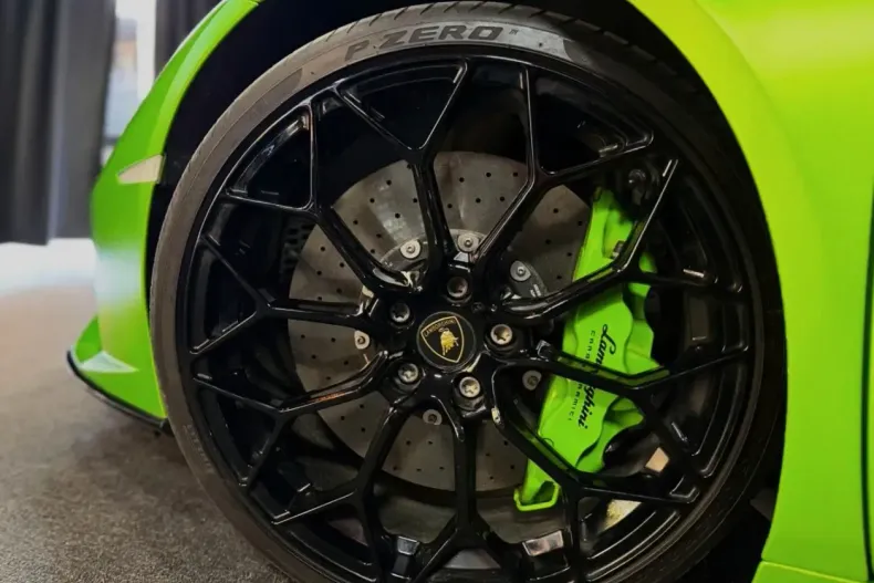 Lamborghini Huracán din 2021 cu 28.100 km - oferta LAM260618 - foto 7