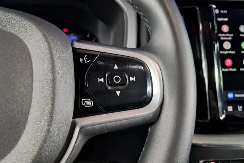 Volvo XC60 din 2022 cu 92.582 km - oferta VOL260627 - foto 12