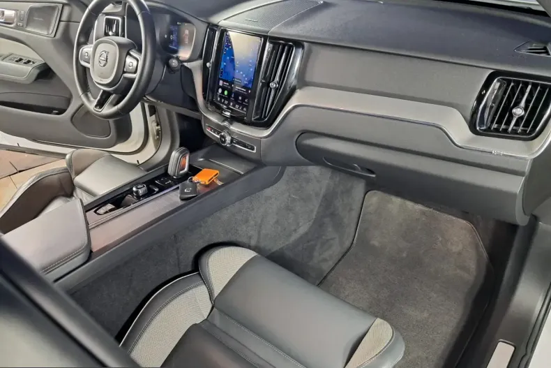 Volvo XC60 din 2022 cu 92.582 km - oferta VOL260627 - foto 17