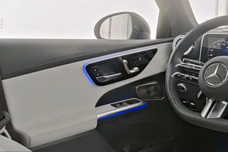 Mercedes-Benz GLC 300 (Clasa GLC) din 2025 cu 25.833 km - oferta MER260653 - foto 8
