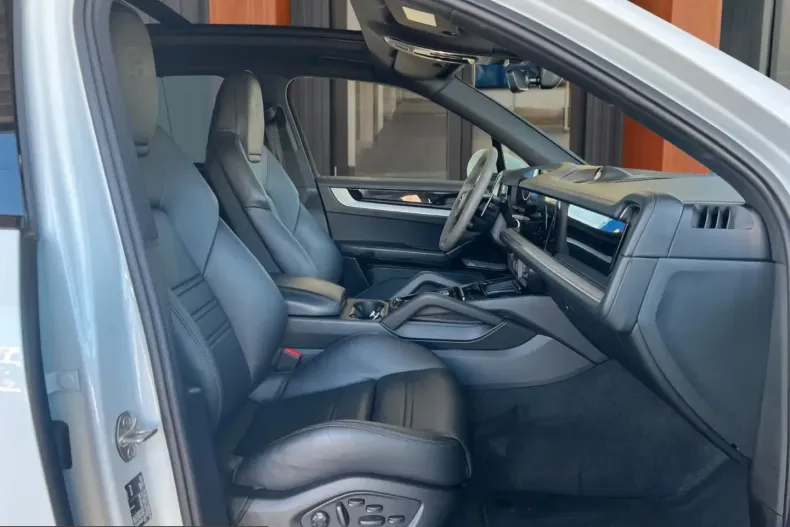 Porsche Cayenne din 2024 cu 47.700 km - oferta POR260656 - foto 14