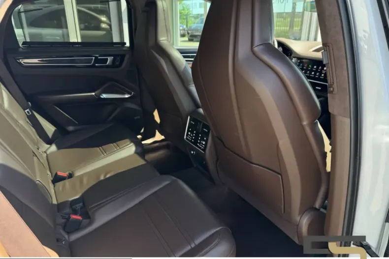 Porsche Cayenne din 2021 cu 83.857 km - oferta POR260664 - foto 21