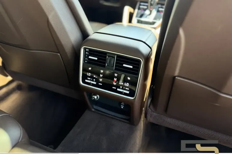 Porsche Cayenne din 2021 cu 83.857 km - oferta POR260664 - foto 23