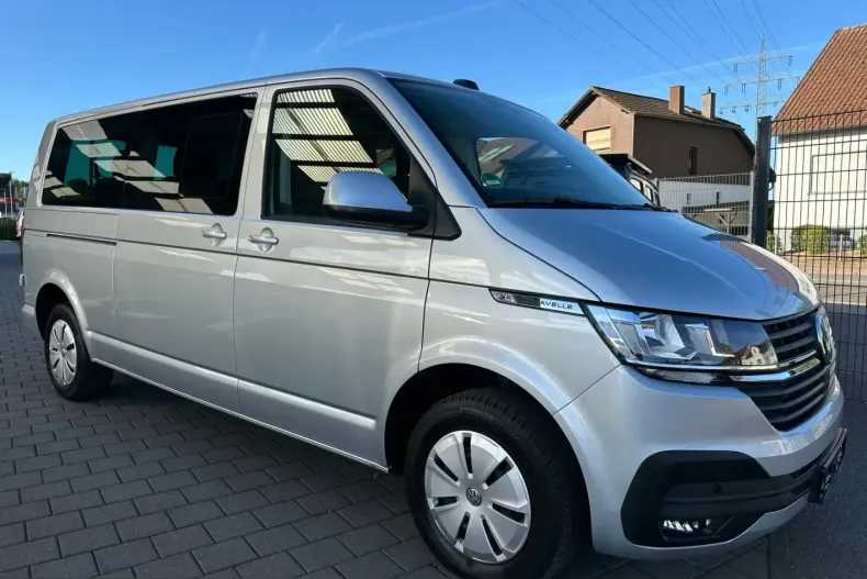 Volkswagen T6 Caravelle din 2024 cu 36.725 km - oferta VOL260671 - foto 1