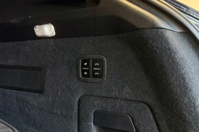 Porsche Cayenne din 2023 cu 48.500 km - oferta POR260692 - foto 8