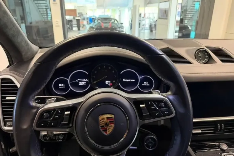 Porsche Cayenne din 2023 cu 48.500 km - oferta POR260692 - foto 16