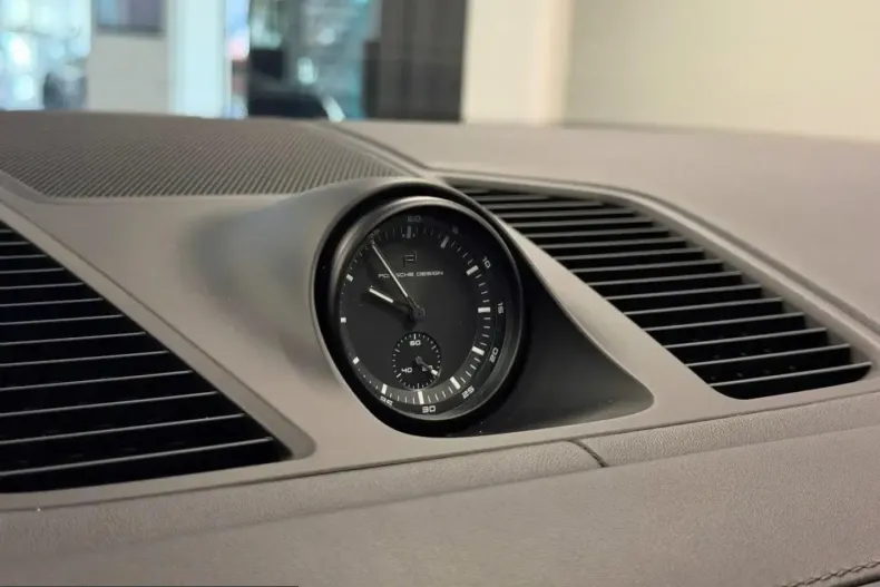 Porsche Cayenne din 2023 cu 48.500 km - oferta POR260692 - foto 18