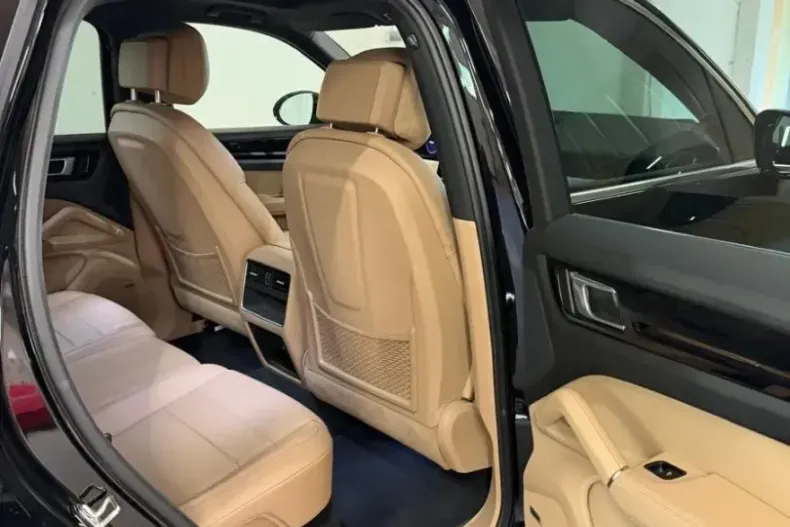 Porsche Cayenne din 2021 cu 14.300 km - oferta POR260693 - foto 11