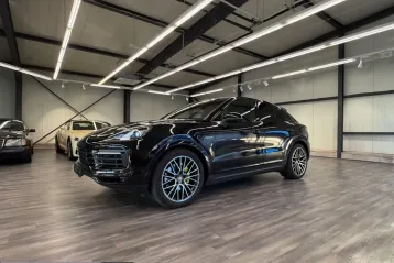 Porsche Cayenne din 2021 - oferta POR260694