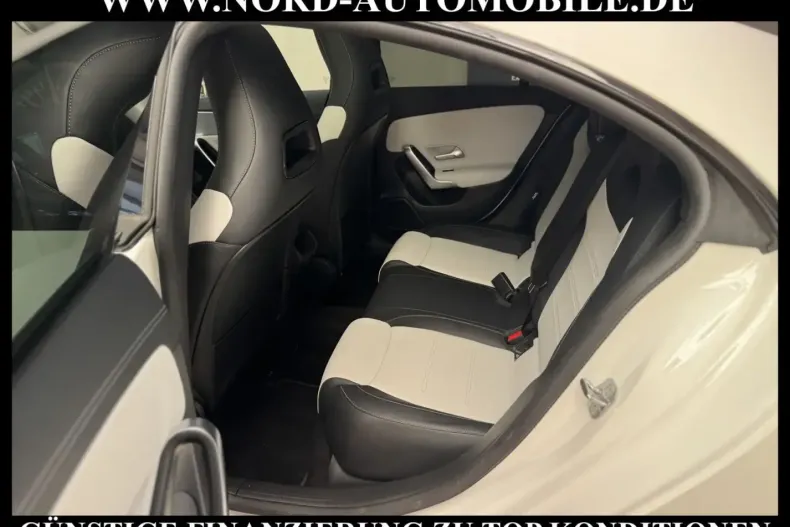 Mercedes-Benz CLA 200 (Clasa CLA) din 2022 cu 77.402 km - oferta MER260718 - foto 13