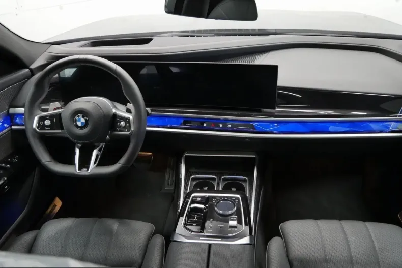 BMW 740 (Seria 7) din 2025 cu 33.626 km - oferta BMW260720 - foto 6