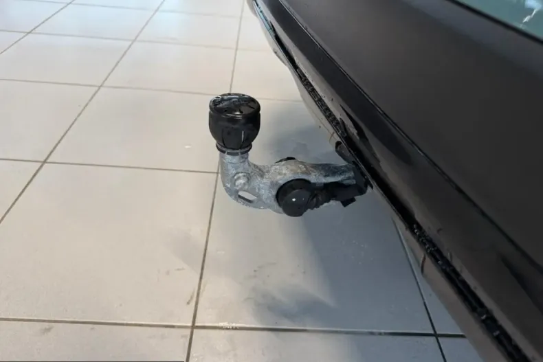 Mercedes-Benz GLC 300 (Clasa GLC) din 2025 cu 13.900 km - oferta MER260767 - foto 18