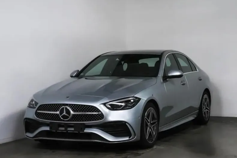 Mercedes-Benz C 300 (Clasa C) din 2024 cu 18.835 km - oferta MER260775 - foto 1