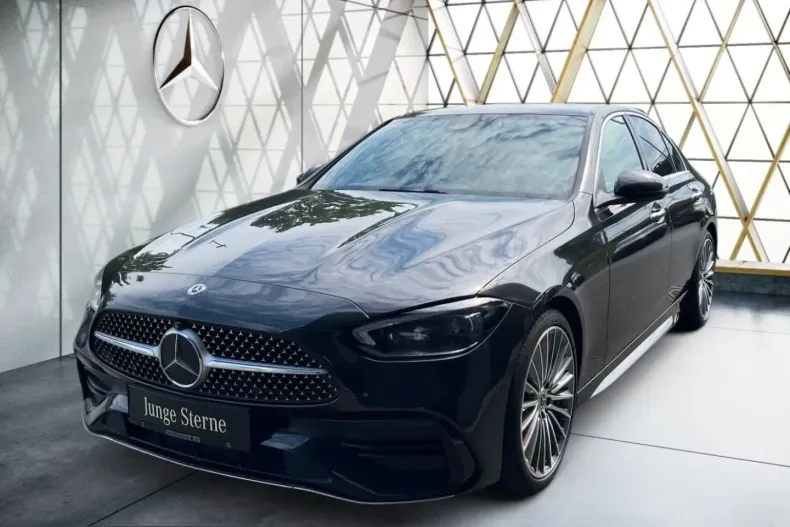 Mercedes-Benz C 300 (Clasa C) din 2023 cu 79.424 km - oferta MER260779 - foto 1
