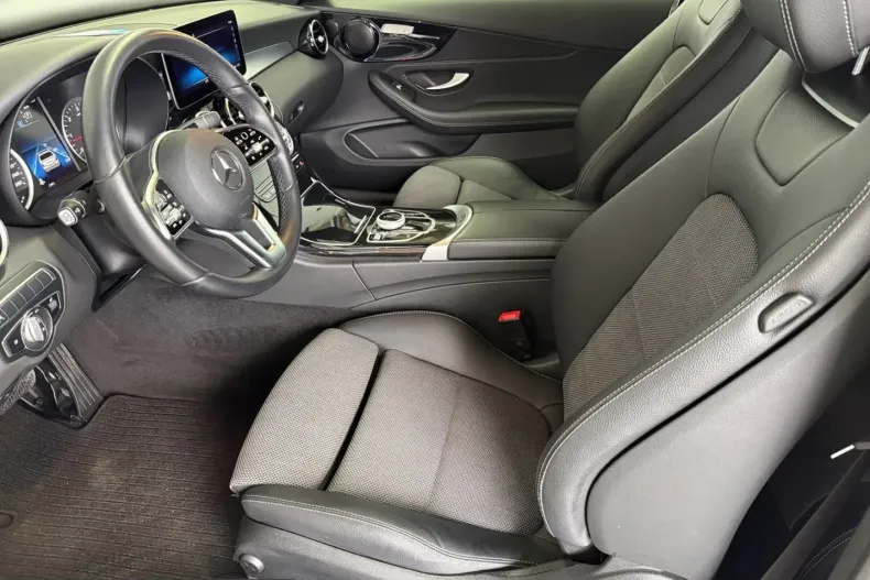 Mercedes-Benz C 300 (Clasa C) din 2023 cu 66.500 km - oferta MER260781 - foto 10