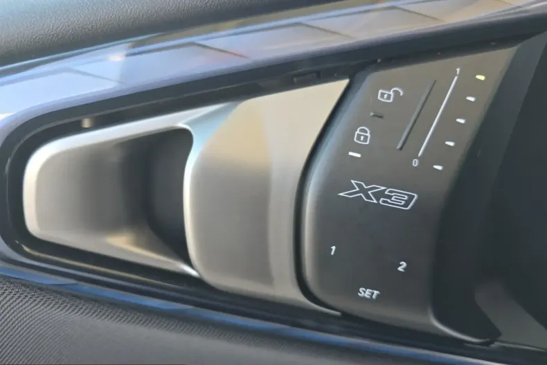 BMW X3 (Seria X) din 2025 cu 29.921 km - oferta BMW260782 - foto 18