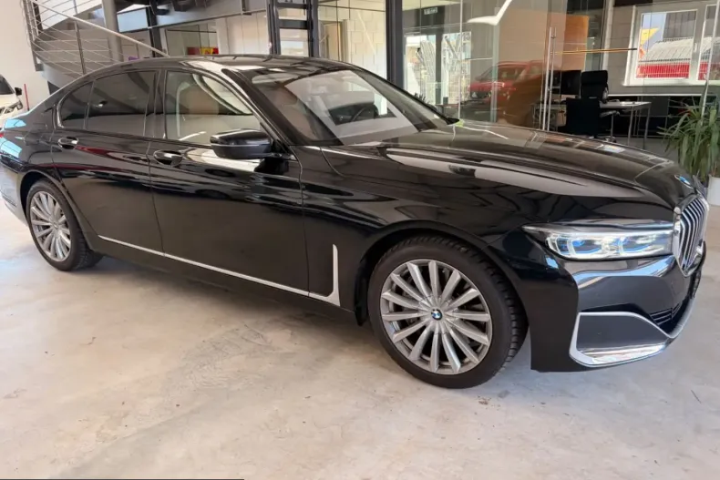 BMW 740 (Seria 7) din 2022 cu 62.000 km - oferta BMW260789 - foto 1