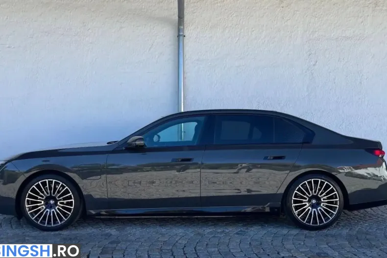 BMW 750 (Seria 7) din 2026 cu 3.372 km - oferta BMW260817 - foto 3