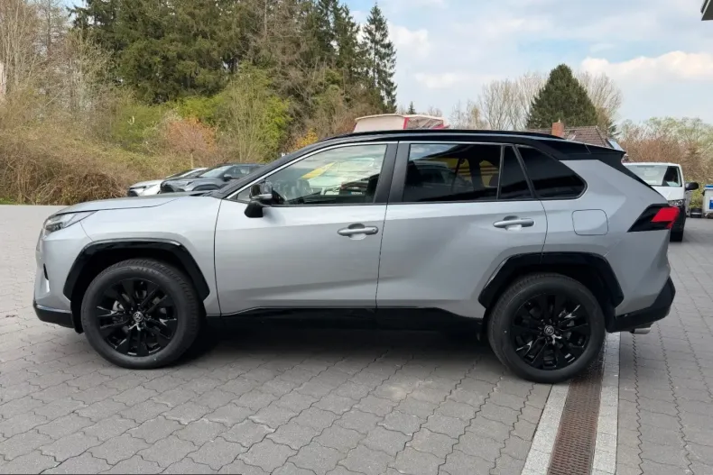 Toyota RAV4 din 2025 cu 17.950 km - oferta TOY260819 - foto 4