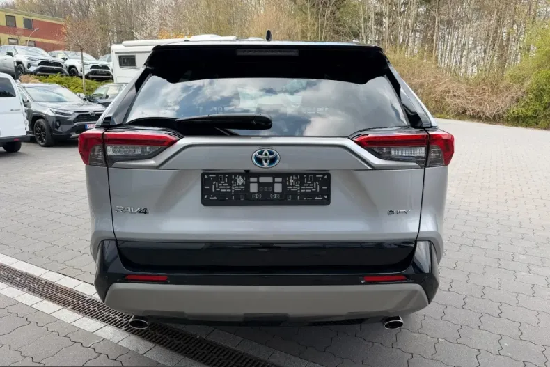 Toyota RAV4 din 2025 cu 17.950 km - oferta TOY260819 - foto 6