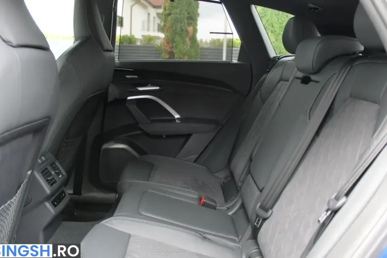 Audi Q5 din 2025 cu 11.224 km - oferta AUD260845 - foto 35