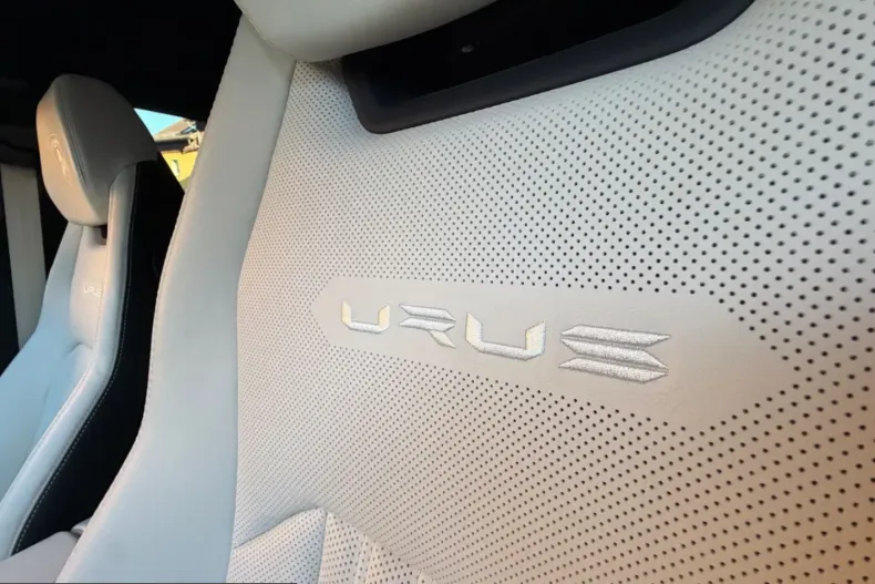 Lamborghini Urus din 2023 cu 12.072 km - oferta LAM260847 - foto 23