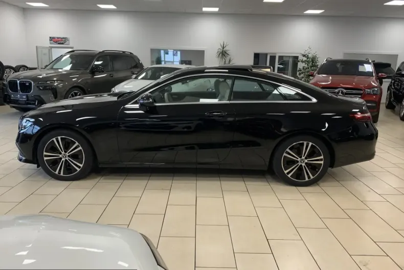 Mercedes-Benz E 220 (Clasa E) din 2022 cu 48.232 km - oferta MER260858 - foto 2