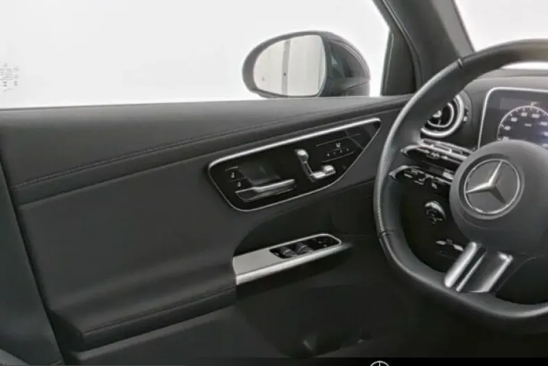 Mercedes-Benz GLC 220 (Clasa GLC) din 2024 cu 26.000 km - oferta MER260881 - foto 8