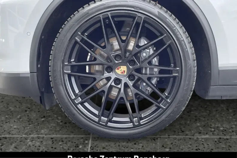 Porsche Macan din 2024 cu 17.500 km - oferta POR260887 - foto 12