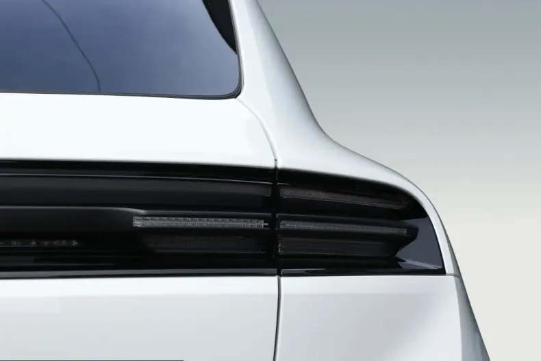 Porsche Macan din 2024 cu 42.300 km - oferta POR260888 - foto 9