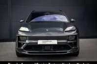 Porsche Macan din 2024 cu 2.369 km - oferta POR260889 - foto 8