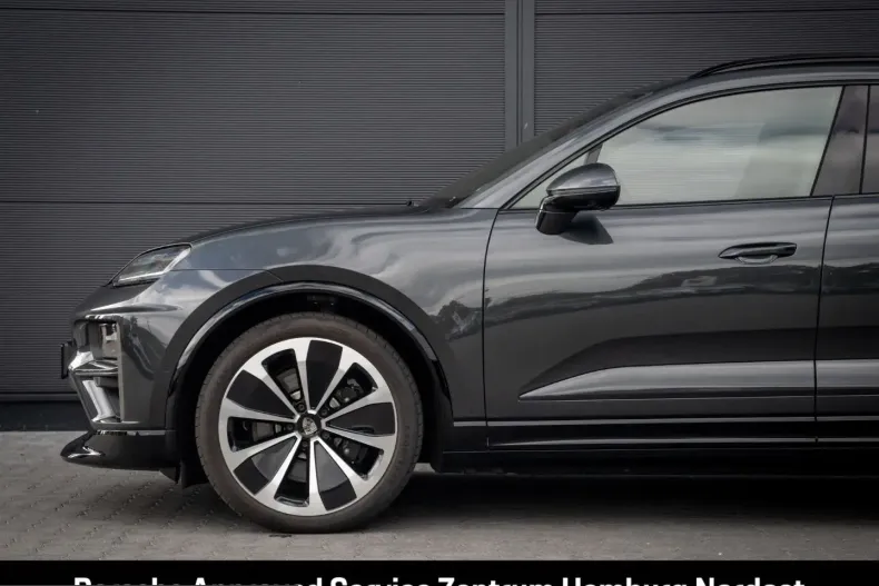 Porsche Macan din 2024 cu 2.369 km - oferta POR260889 - foto 12