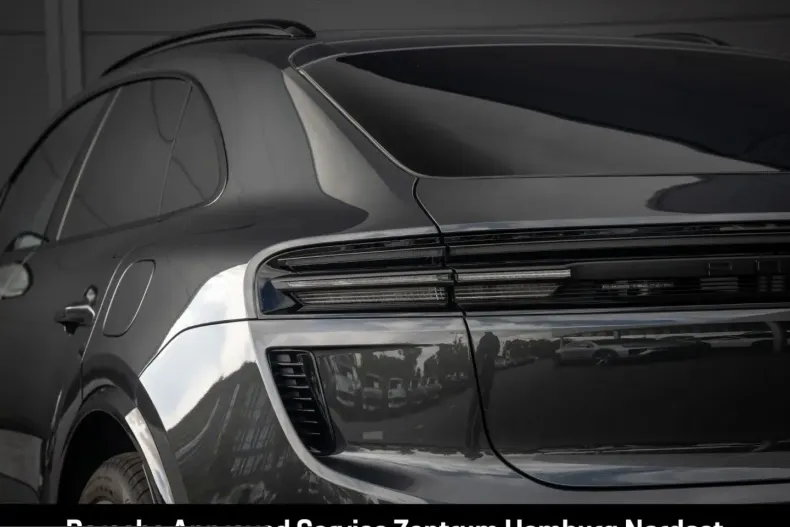 Porsche Macan din 2024 cu 2.369 km - oferta POR260889 - foto 15