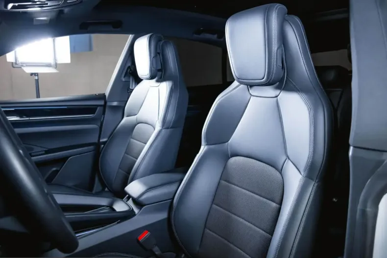 Porsche Macan din 2024 cu 12.900 km - oferta POR260890 - foto 10