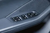 Porsche Macan din 2024 cu 12.900 km - oferta POR260890 - foto 18
