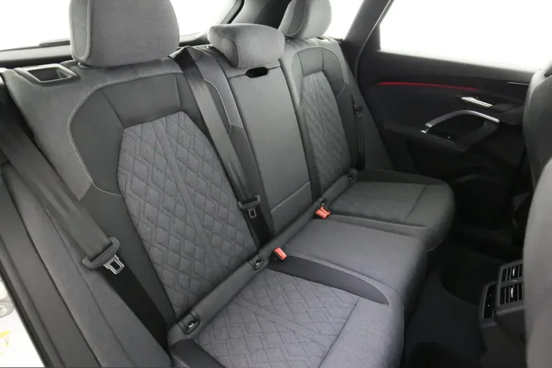 Audi Q5 din 2025 cu 13.822 km - oferta AUD260897 - foto 15