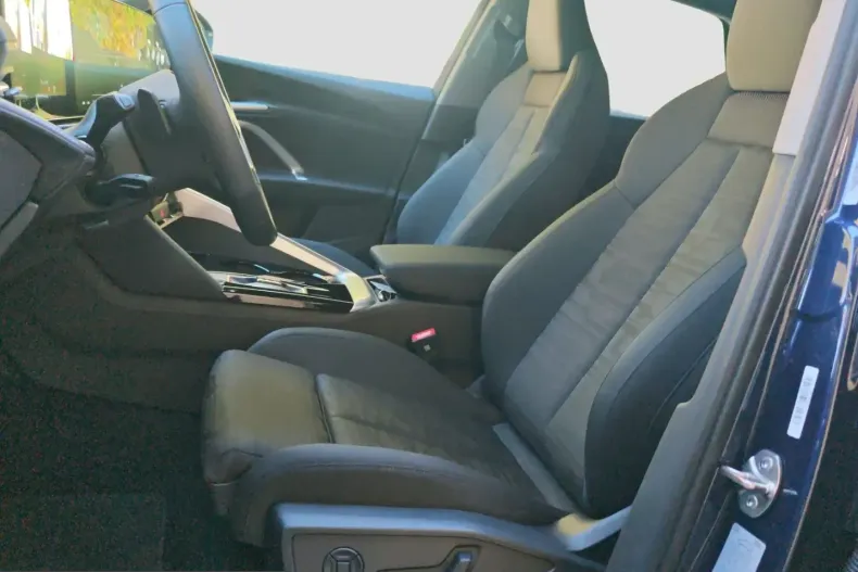 Audi Q5 din 2025 cu 14.800 km - oferta AUD260899 - foto 7