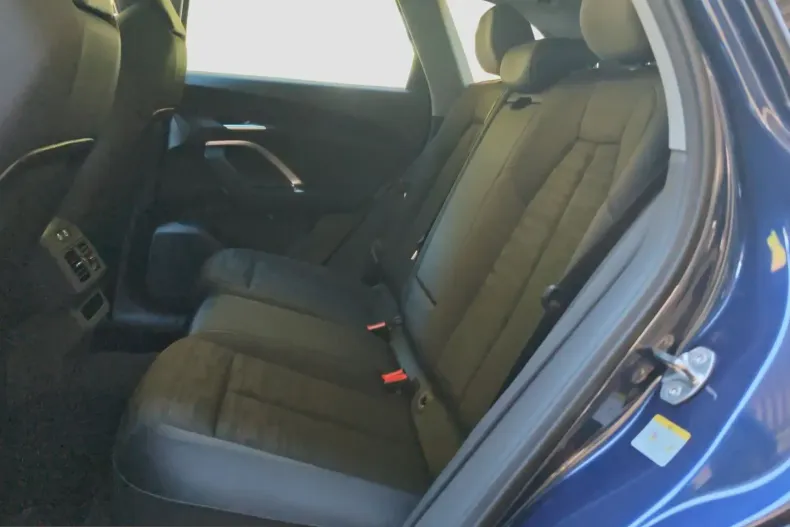 Audi Q5 din 2025 cu 14.800 km - oferta AUD260899 - foto 8