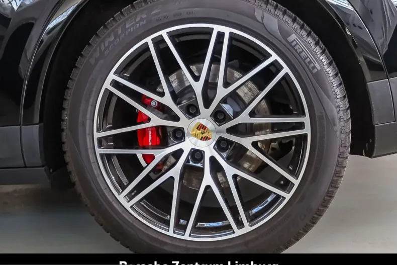Porsche Cayenne din 2023 cu 43.000 km - oferta POR260905 - foto 8