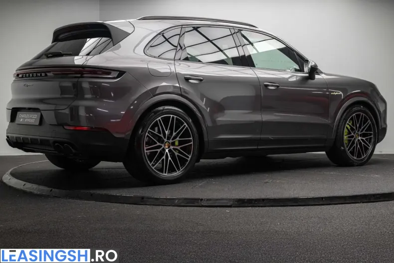 Porsche Cayenne din 2024 cu 39.950 km - oferta POR260909 - foto 5