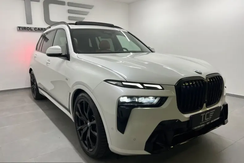 BMW X7 (Seria X) din 2022 cu 66.000 km - oferta BMW260926 - foto 1