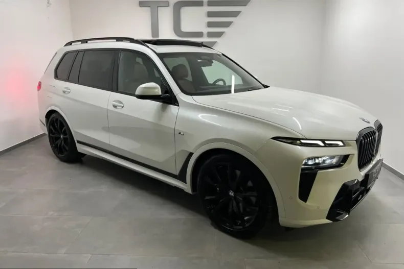 BMW X7 (Seria X) din 2022 cu 66.000 km - oferta BMW260926 - foto 4