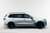BMW X7 (Seria X) din 2023 cu 73.778 km - oferta BMW260927 - foto 1