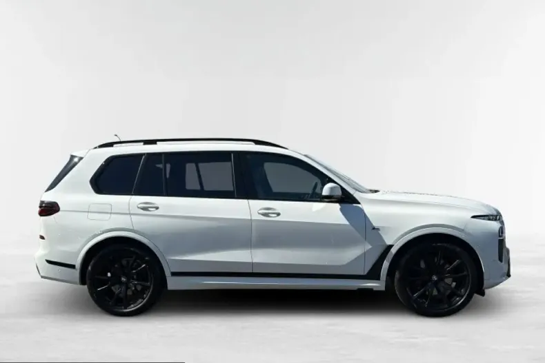 BMW X7 (Seria X) din 2023 cu 73.778 km - oferta BMW260927 - foto 1