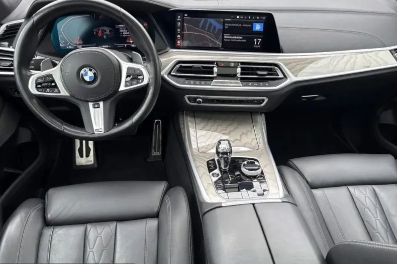 BMW X7 (Seria X) din 2022 cu 66.249 km - oferta BMW260929 - foto 9