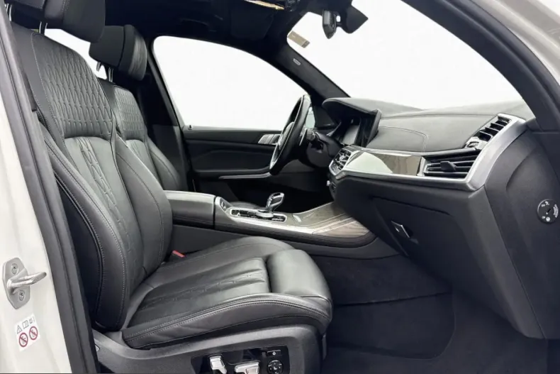 BMW X7 (Seria X) din 2022 cu 66.249 km - oferta BMW260929 - foto 11