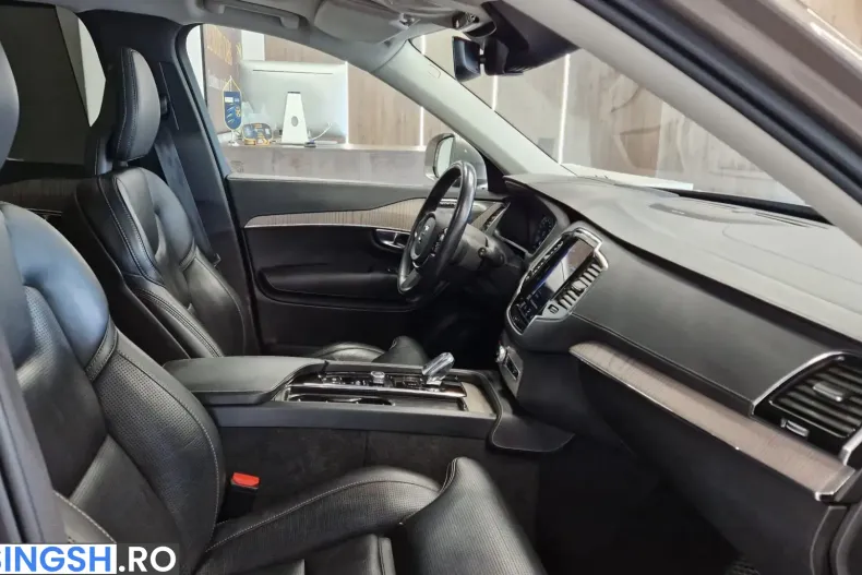 Volvo XC90 din 2021 cu 126.400 km - oferta VOL260935 - foto 12